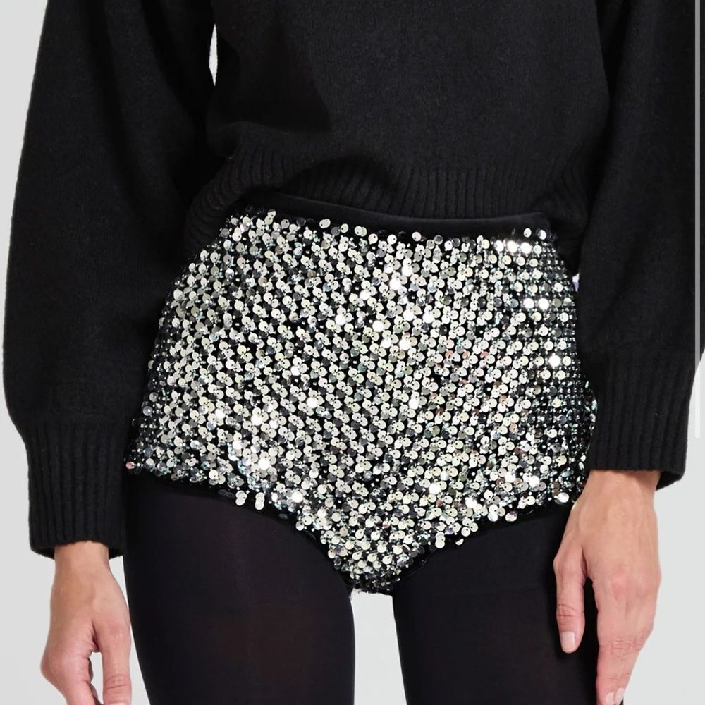 Nadine Merabi PAIGE SILVER HOTPANTS